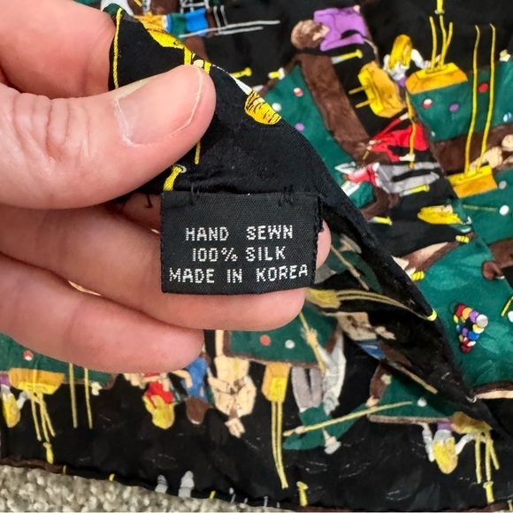 VTG 90's Playing Pool Graphic Scarf 100% Silk Hand Sewn Colorful Retro Party - Picture 5 of 8